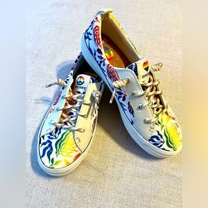 Sperry *PRIDE* Crest Vibe Sneakers, Women’s 7.5M *NEW without tags, never worn*